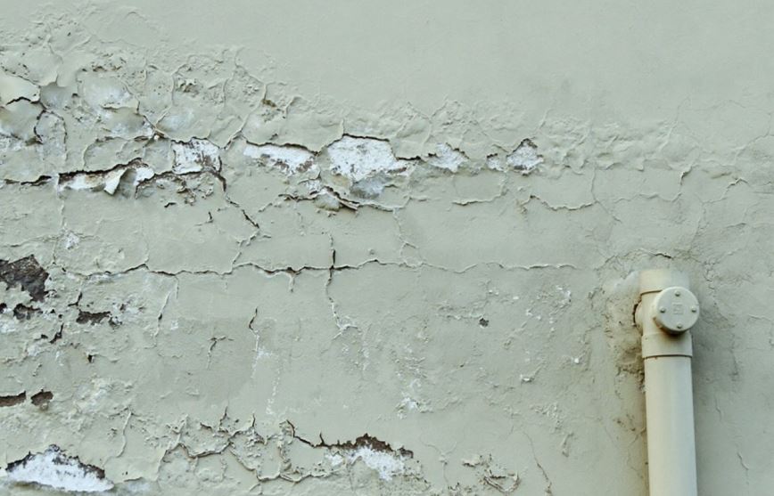 8 Reasons Why Bad Smell Coming from One Vent in House (Easy Fix)